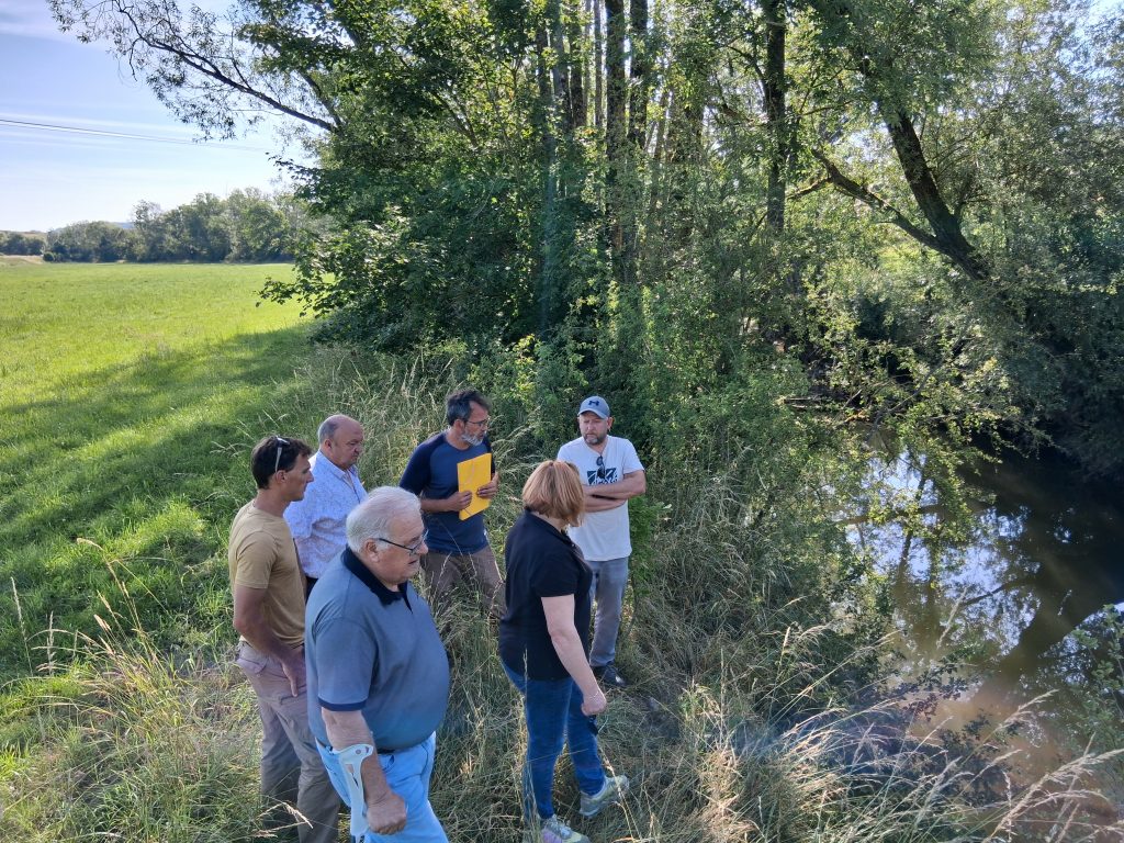 Entretien des cours d’eau : une sortie de terrain pour construire une politique partagée